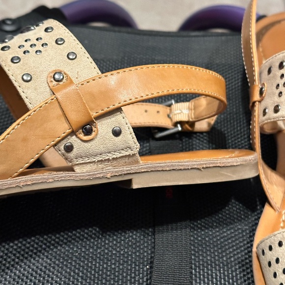 Comfortable brown studded sandals - Picture 8 of 9